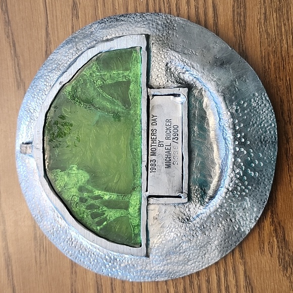 1983 Mother's Day Pewter Plate by Michael Ricker - Picture 2 of 4